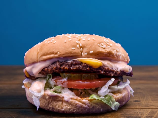 Cheeseburger.